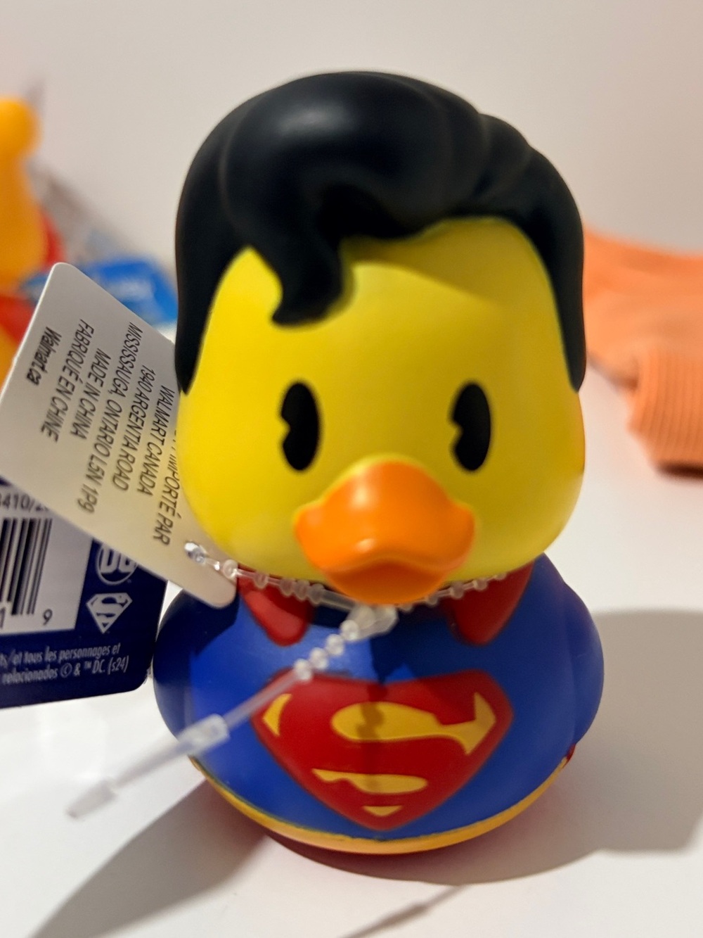 Duckalooz Superman Superhero Duck Toy - Kids Bath Collectible